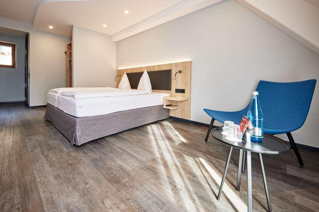 Hotel Zum Roten Baeren Freiburg 部屋 写真